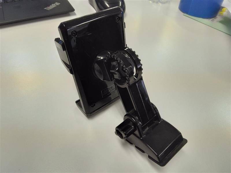 スマホホルダー  SEIWA 　(中古）
