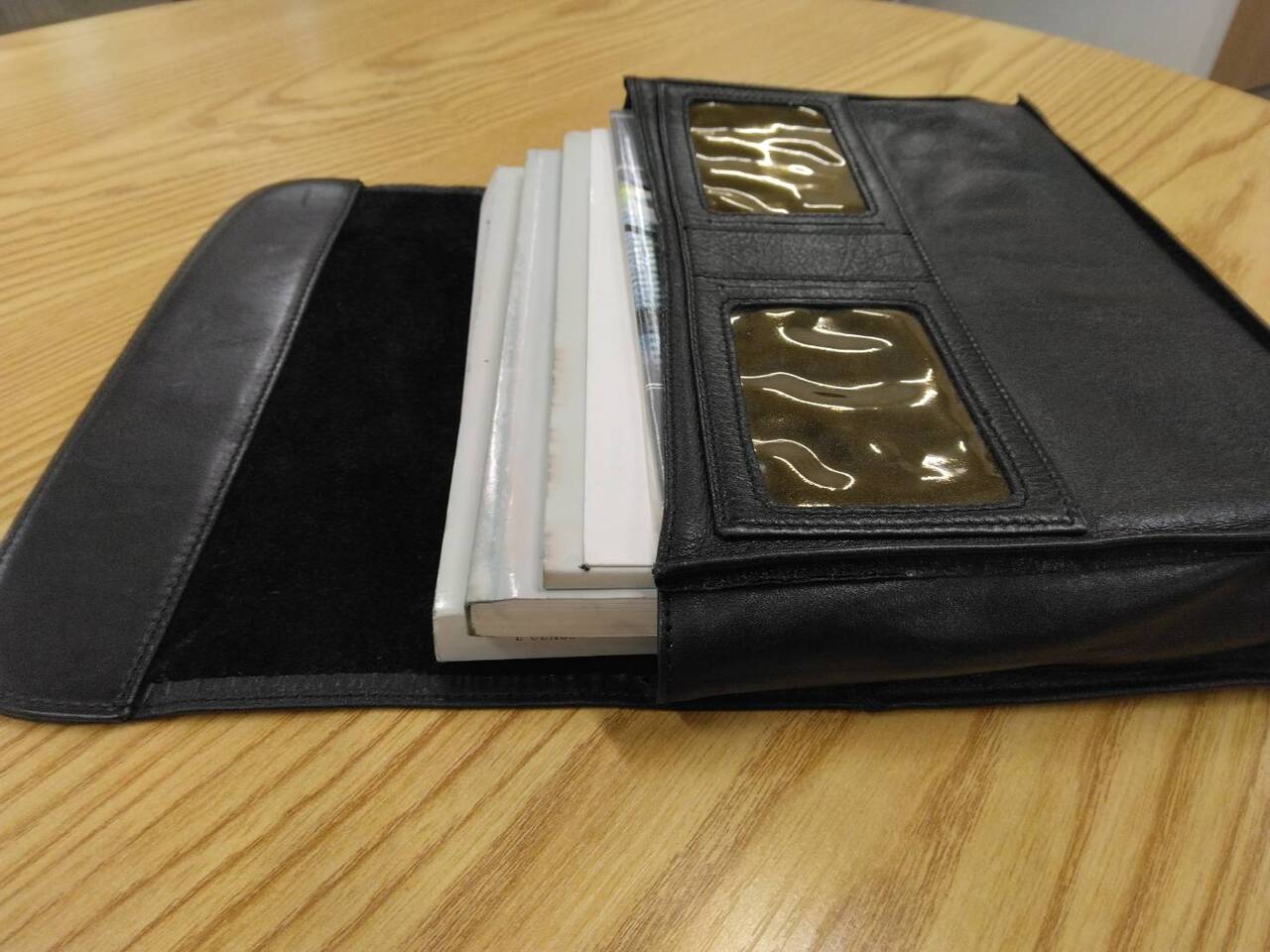 取扱説明書 　メルセデスベンツ　E-CLASS (中古)