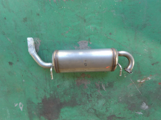 マフラー　スズキ　77R-M01　純正　ジムニー　3BA-JB64Wで使用　（中古）
