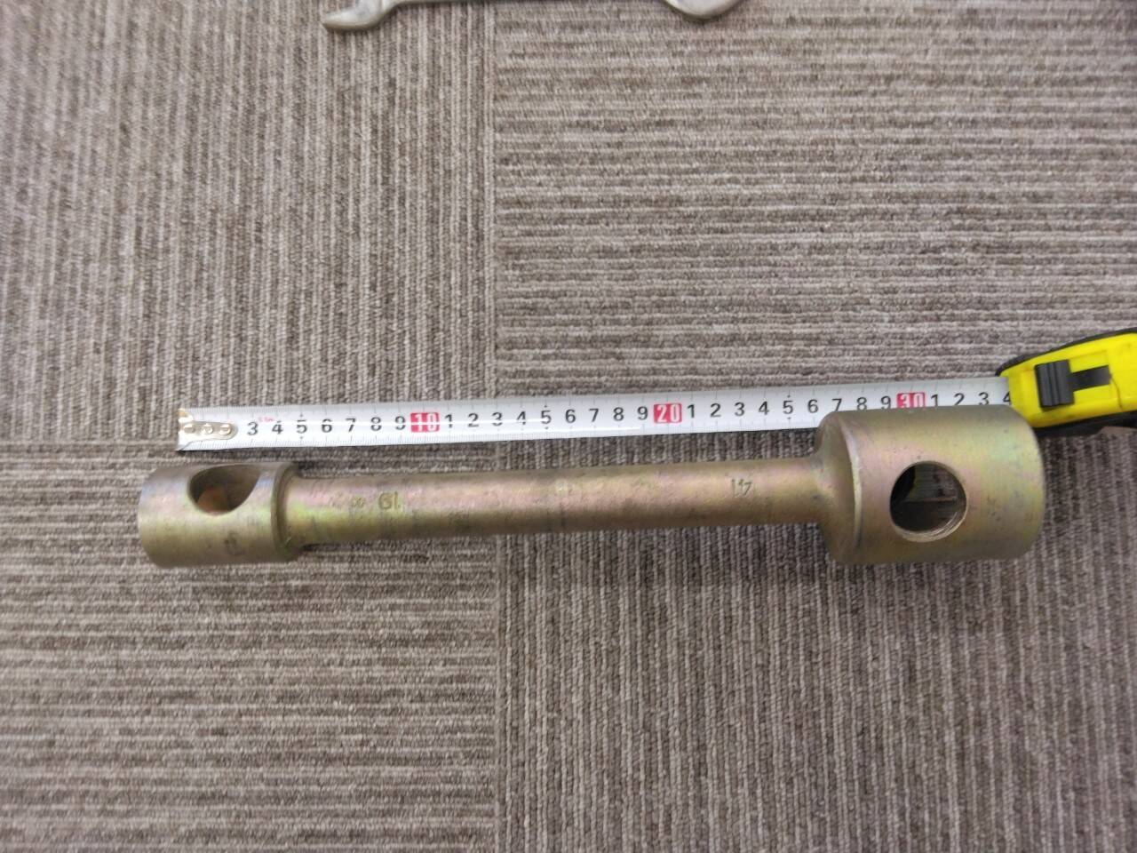 車載工具  ホイールナットレンチ　（中古）