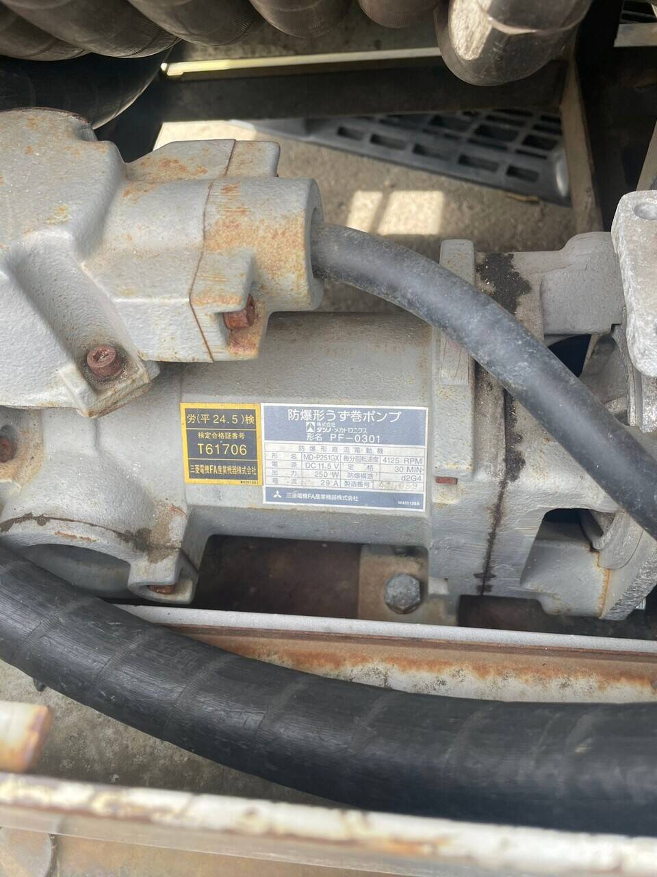 タンク　タンクローリー　タツノ  L10A 容量　950L　【購入前確認可】　（中古）
