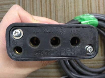 充電器 　バッテリー   端子付き　泰和電器　61FBR15SXⅡ　から取り外し（中古）