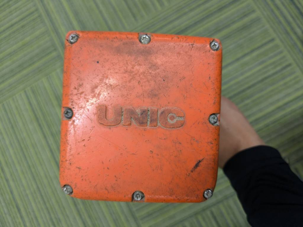 ラジコン　送信機のみ　UNIC　RC-100T（中古）