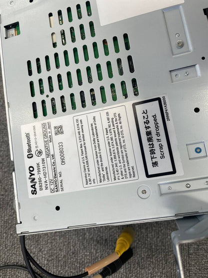 ナビ　NVA  HD73110ｗ（中古）