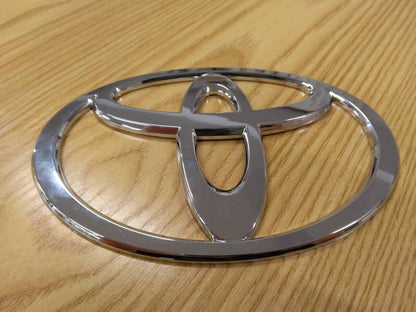 エンブレム  トヨタのエンブレム（中古）