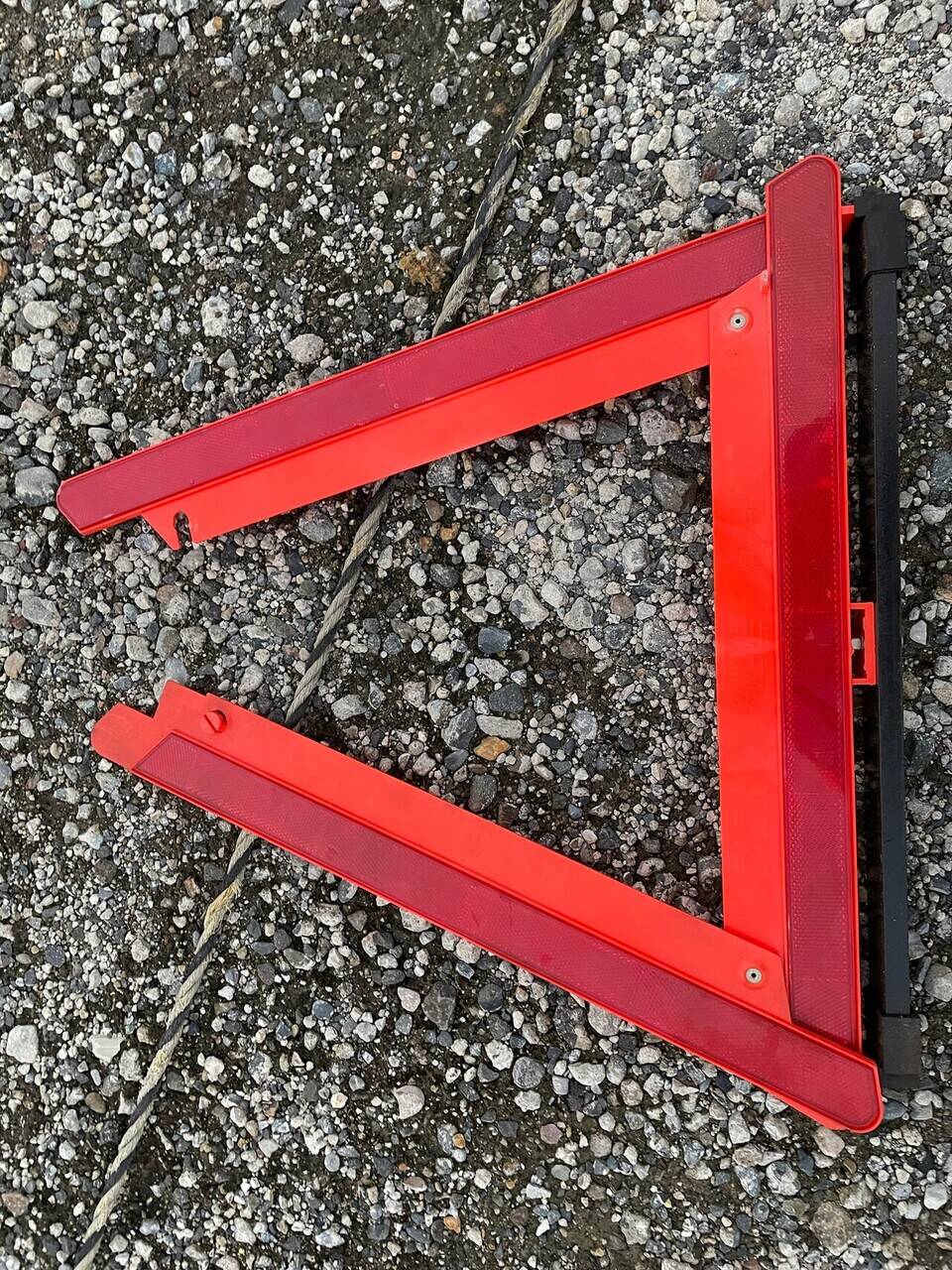 三角版　ケースあり（中古）