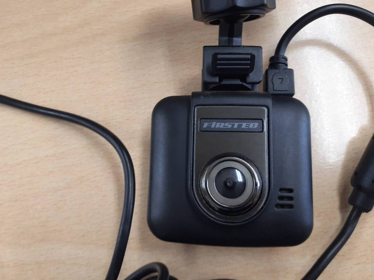 ドラレコ　FIRSTEC　（中古）
