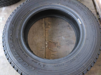 スタッドレスタイヤ　4本　グットイヤー　155/80R14（中古）