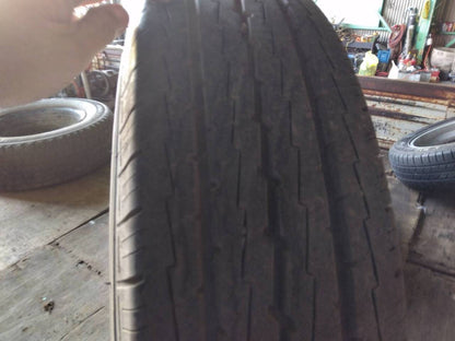 ノーマルタイヤ　2本　【MOBISYS777   2016年製】【195/80R15   107/105L LT】（中古）