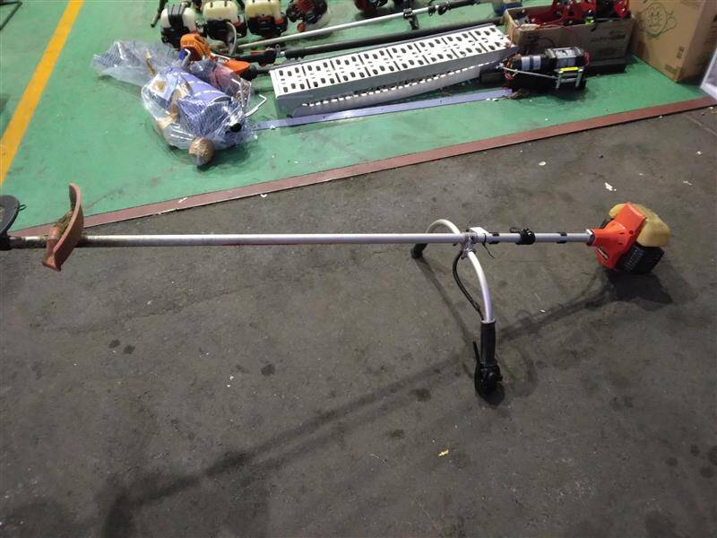 KIORITZ 共立　草刈り機　SRM240U （中古）