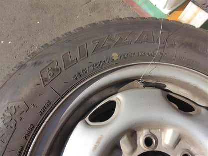 （棚卸まとめ売り）スタッドレスタイヤ　4本【BRIDGESTONE】【185/75R15】（中古）