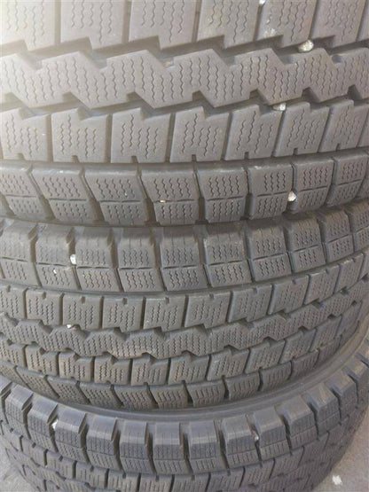 （棚卸まとめ売り）スタッドレスタイヤ 5本 DUNLOP 225/60R17.5（中古）
