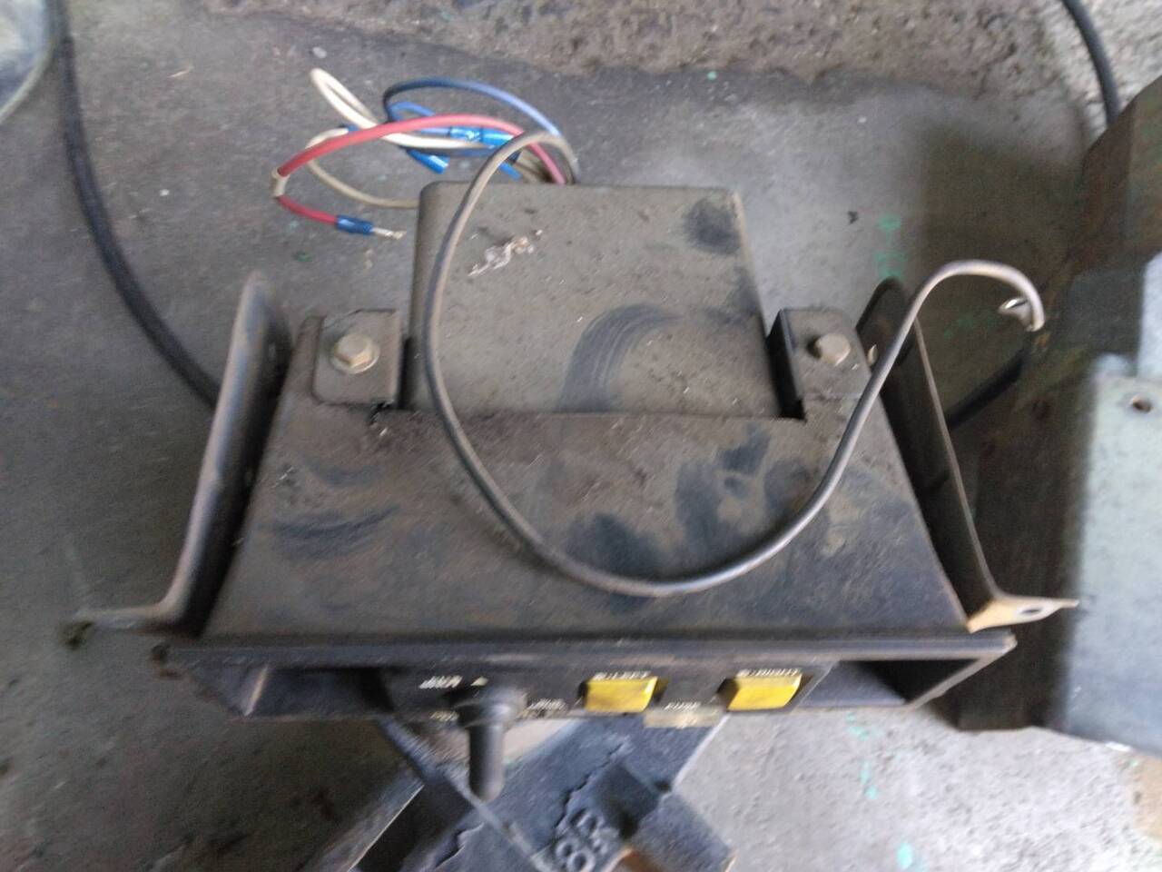 コボレーンモーター　スイッチ　KC-FV519JXDで使用　【左右セット】（中古）