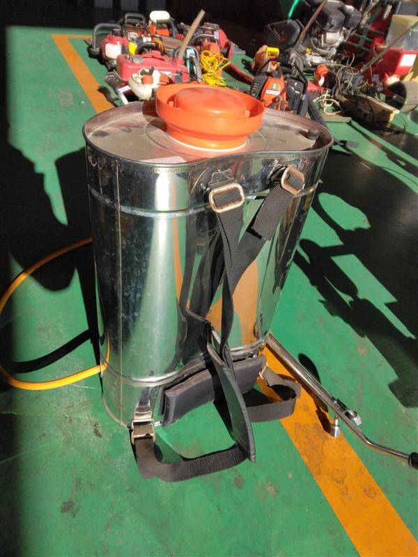 共立　背のう形動力　噴霧器　KE-17D（中古）