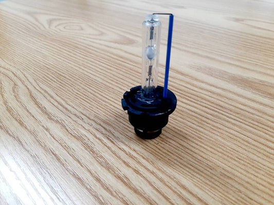バルブ　　純正HID交換用　辰巳工業　（中古）