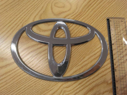 トヨタエンブレム（中古）