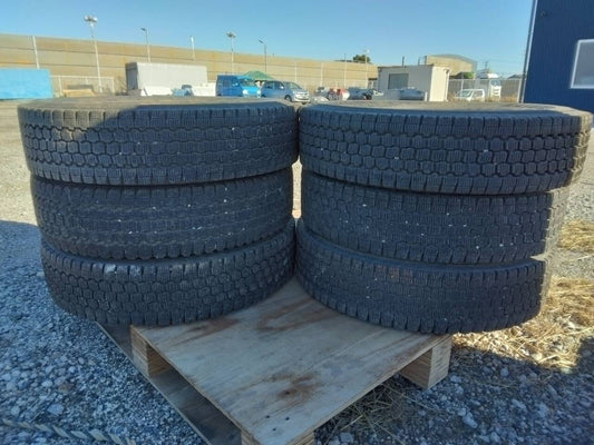 弥富纏め売り スタッドレスタイヤ　6本セット　ブリジストン　195-85Ｒ16-114/112Ｌ-ＬＴ（中古）