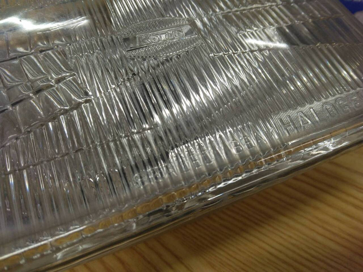 ヘッドランプ 小糸製作所（KOITO） 電力: 24V 75/70W角型4灯式　（中古）