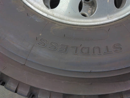 スタッドレスタイヤ　6本　BRIDGESTONE　225/90R17,5　W900（中古）