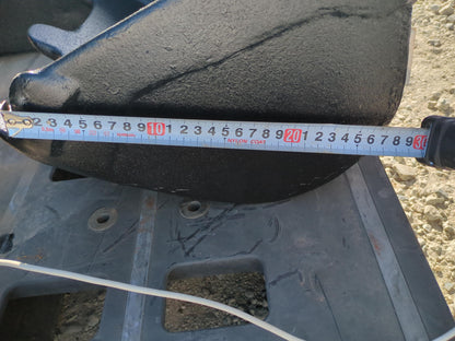 バケット　油圧ショベルバケツ　アーム幅：100mm　ピン径：30mm（中古）