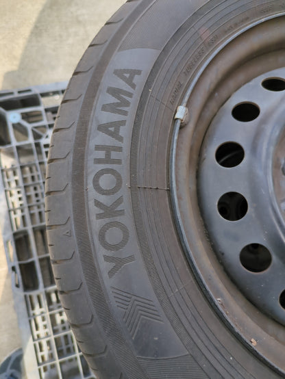 タイヤ　ノーマルタイヤ　4本　YOKOHAMAヨコハマ　175/70R13　EC204（中古）