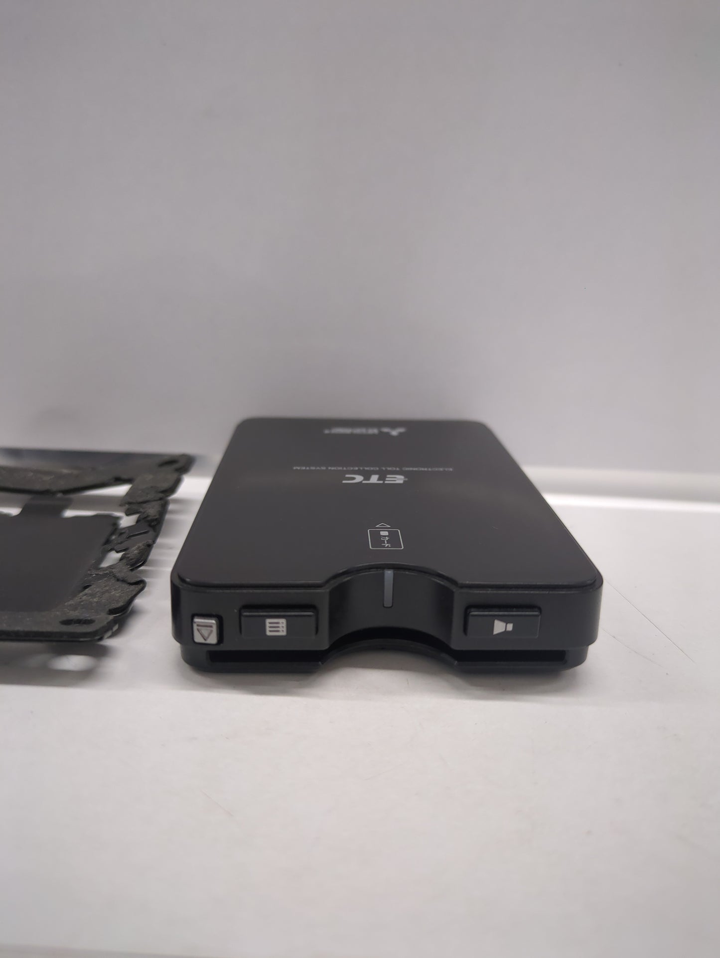 三菱電機 ETC車載器 EP9U716V ケーブル・アンテナ付 (中古）