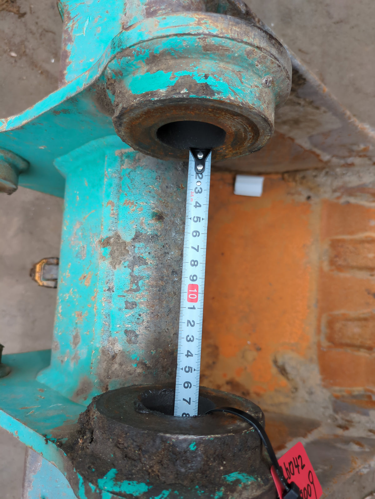 Bucket arm width: 160mm Pin diameter: 45mm Removed from Vio40-5B (used)