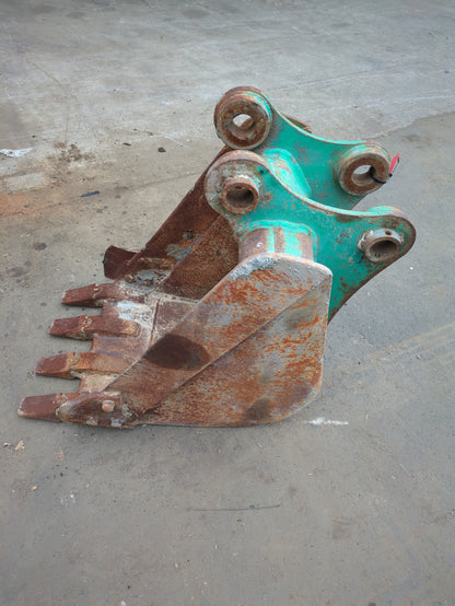 Bucket Arm width: 170mm Pin diameter: 45mm (Used)