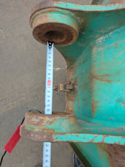 Bucket Arm width: 170mm Pin diameter: 45mm (Used)