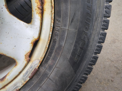 タイヤ　スタッドレスタイヤ　 5本　 YOKOHAMA（ヨコハマ）等 195/80R15（中古）