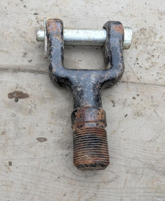 牽引フック　プロフィアから取外（中古）