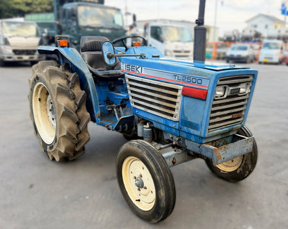 農用トラクター　ヰセキ 【ISEKI】　TL2500  出力：25PS / 2800r.p.m　アワーメーター：20686h　不動（中古）