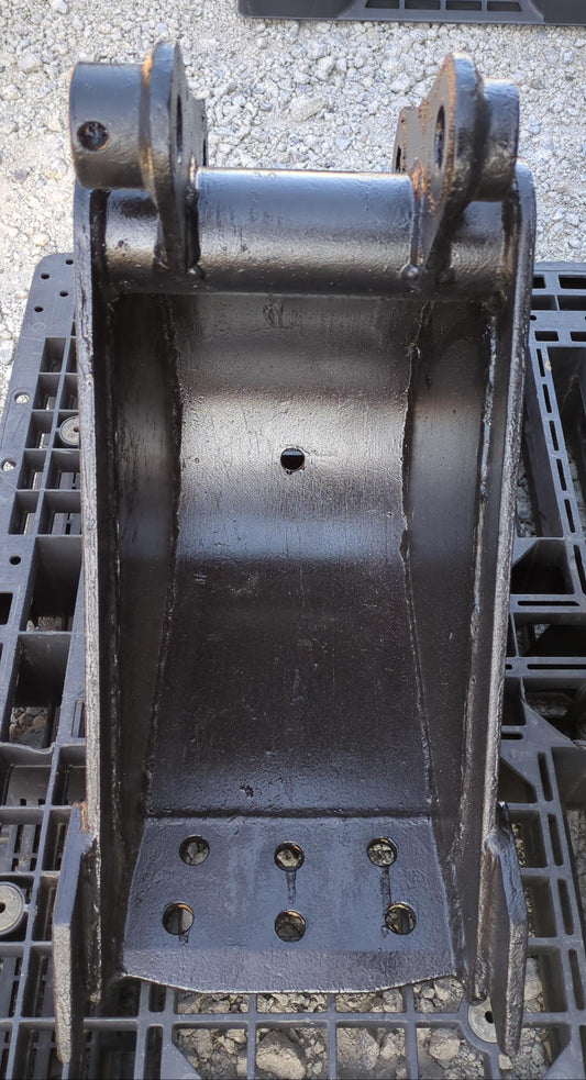 バケット　ユンボPC01-1で使用　アーム幅：120mm　ピン径：30mm　幅：27cm（中古）