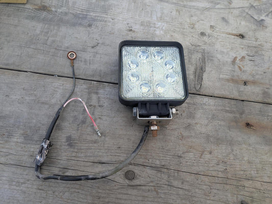 ワークライト　LEDライト　角型　9灯【動作確認済み】（中古）