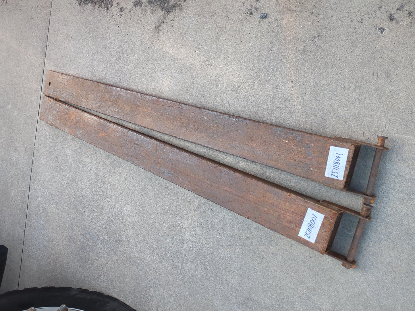 サヤ　フォークリフト用　全長：約162cm　2本セット （中古）