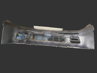 バンパー　フロントバンパ　トヨタ　全長約194cm（中古）