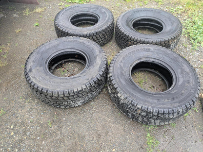 タイヤ　スタッドレスタイヤ　ヨコハマ(YOKOHAMA)　LT315/75R16 113Q（中古）