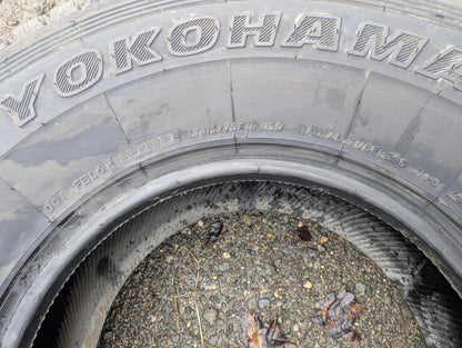 タイヤ　スタッドレスタイヤ　ヨコハマ(YOKOHAMA)　LT315/75R16 113Q（中古）