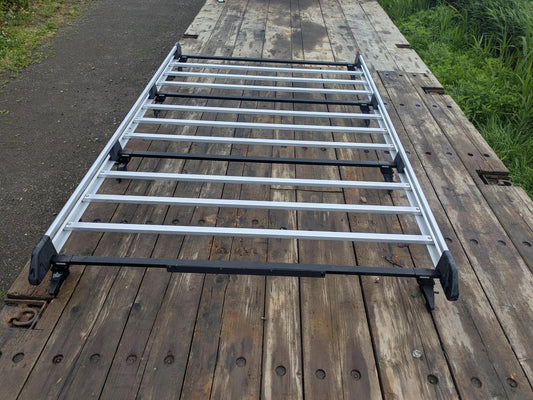 车顶行李架 丰田 海狮系列 铝合金制 长度：250cm 宽度：150cm（二手）