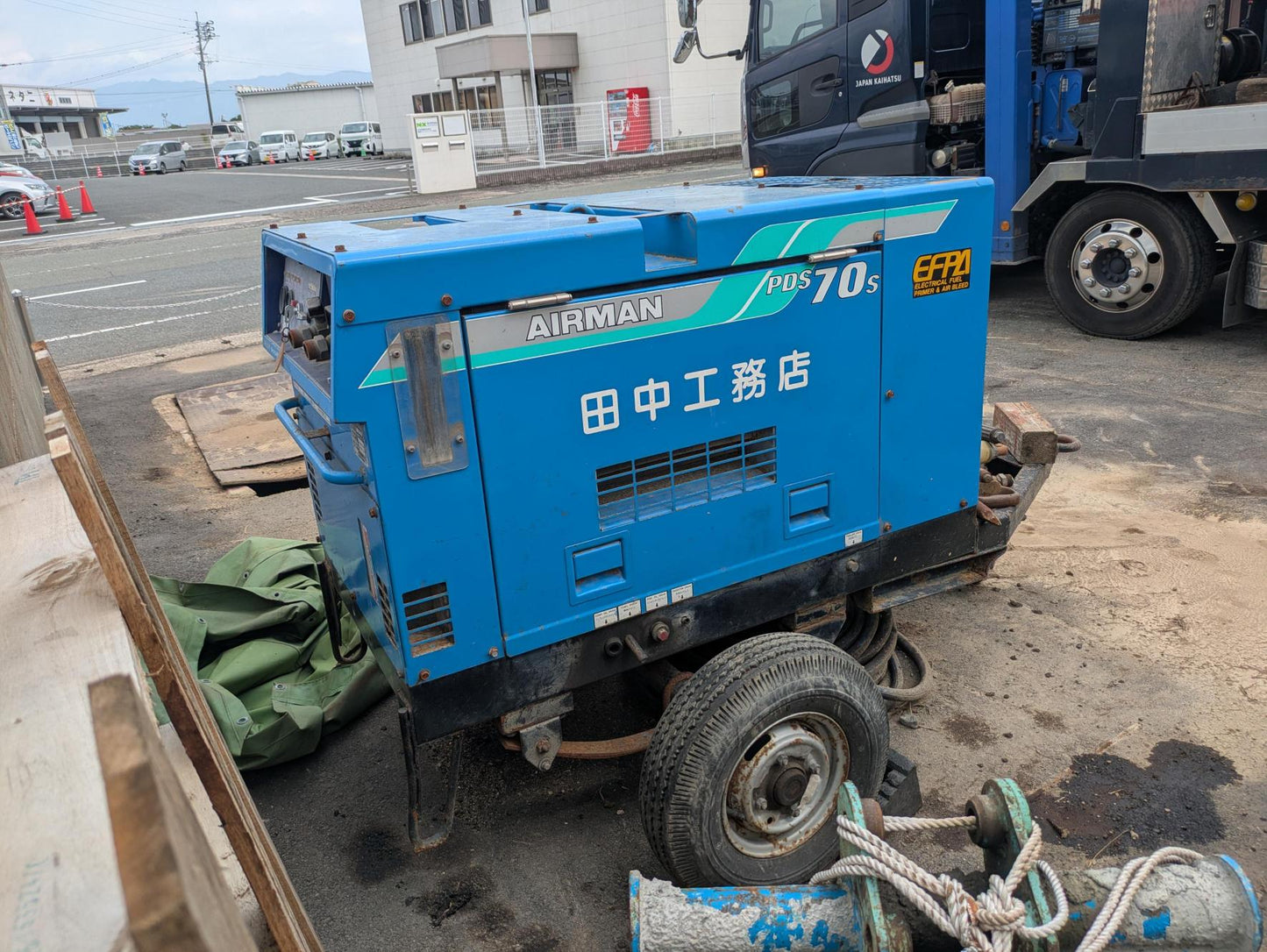コンプレッサー　エンジンコンプレッサー　エアマン 【AIRMAN】 PDSー70S （中古）