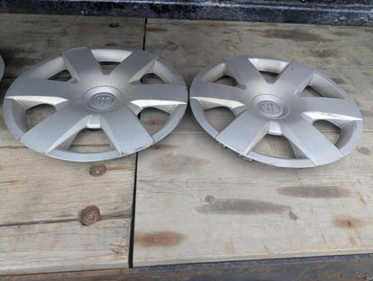 ホイールカバー　トヨタ　2枚セット　（中古）