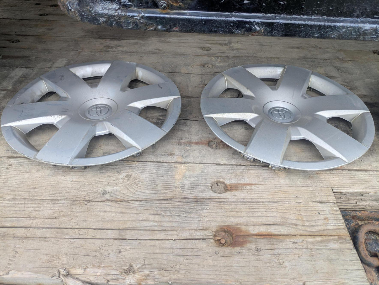 ホイールカバー　トヨタ　2枚セット　（中古）