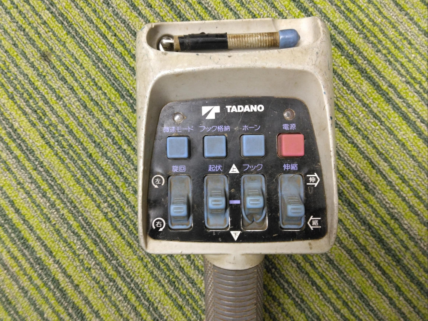 Radio Control Tadano RCS-MM4 [Confirmed Power On] Used with Ranger KC-FC2JKAA Flatbed Cargo Crane ZFX300 (Used)
