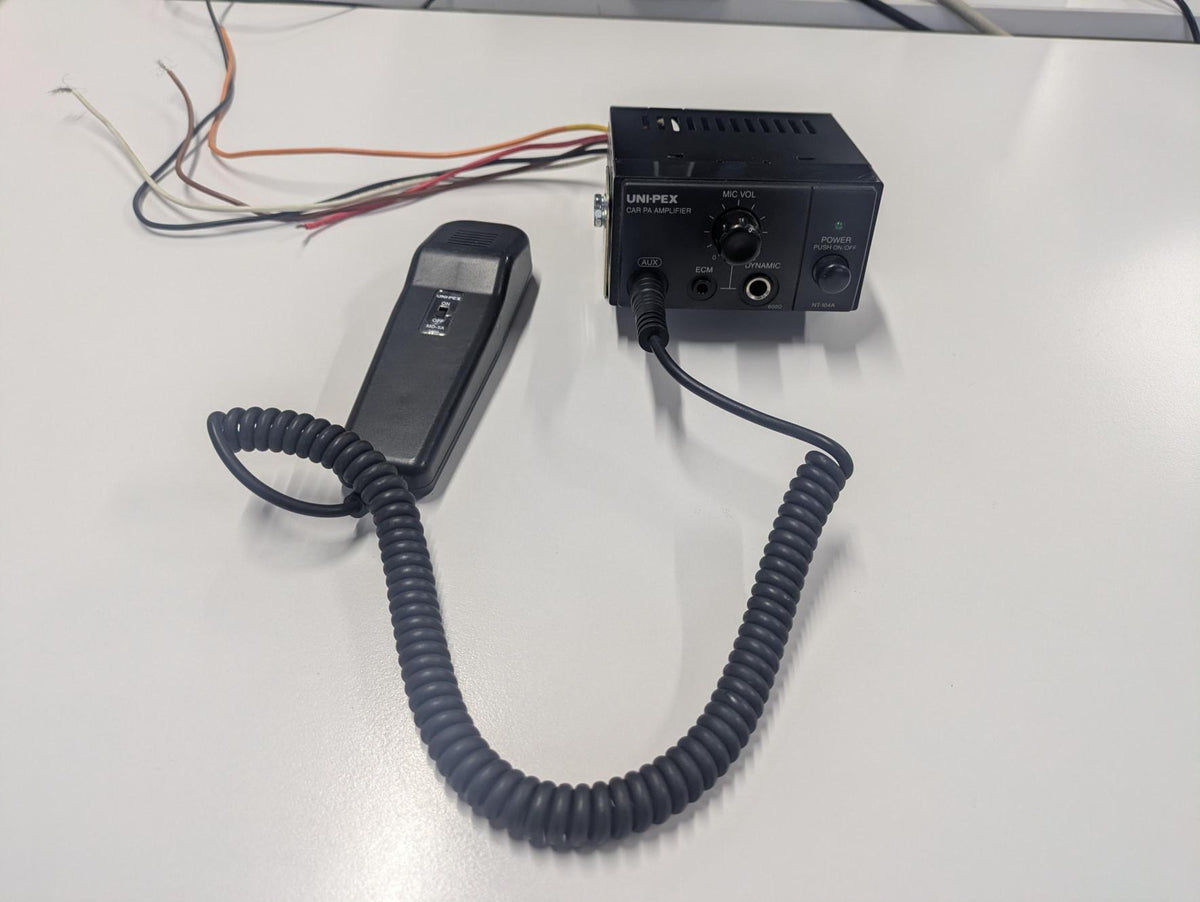 アンプ 拡声器 ユニペックス【UNI-PEX】　車載用マイク付き NT-102A DC24V【通電確認済み】　10W（中古）