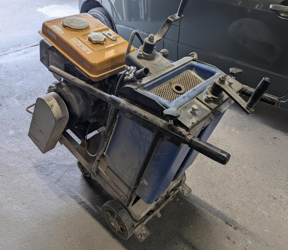 コンクリートカッター　MEIHO明和　MC-18N（中古）