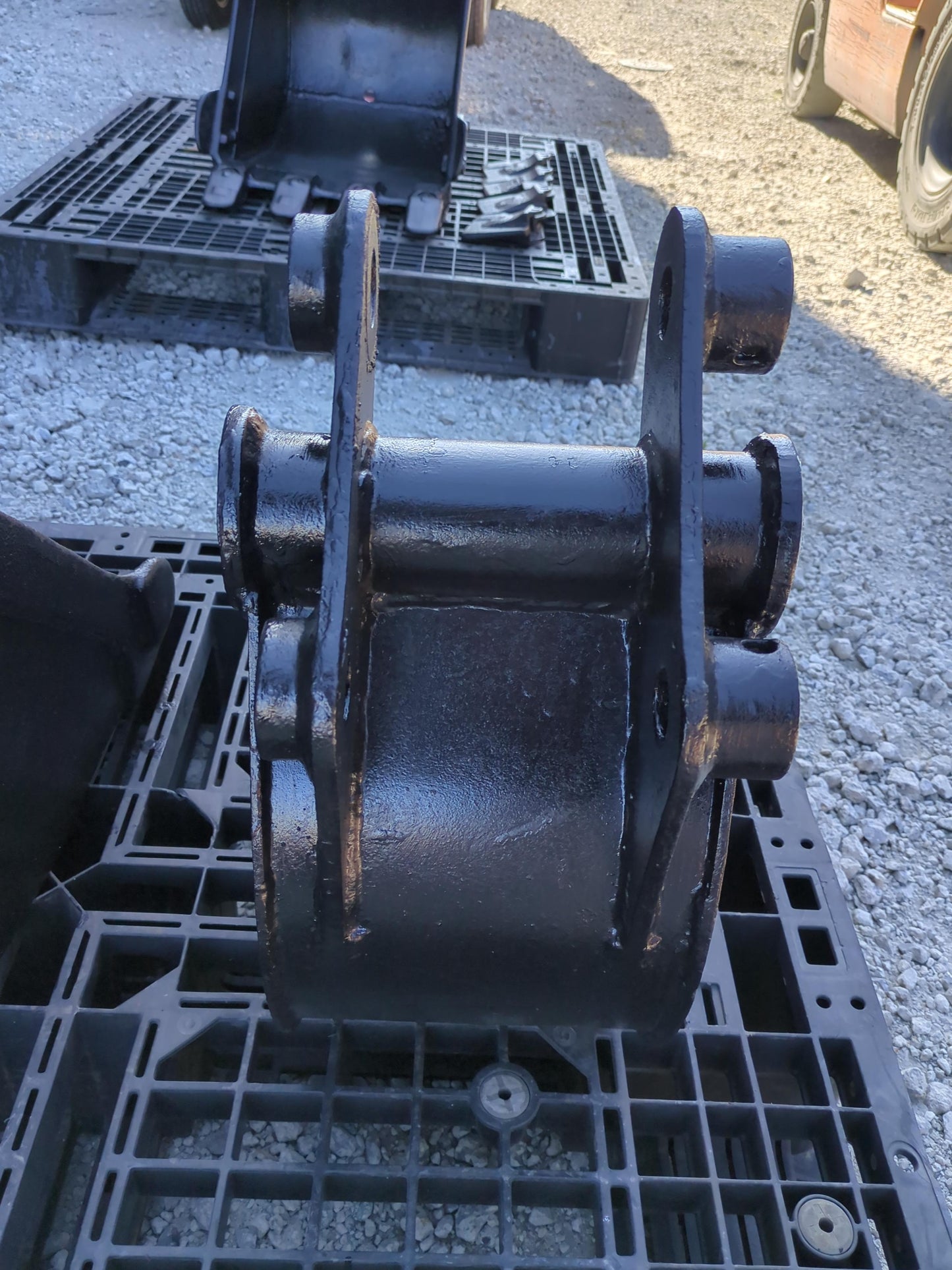 バケット　ユンボPC01-1で使用　アーム幅：120mm　ピン径：30mm　幅：27cm（中古）