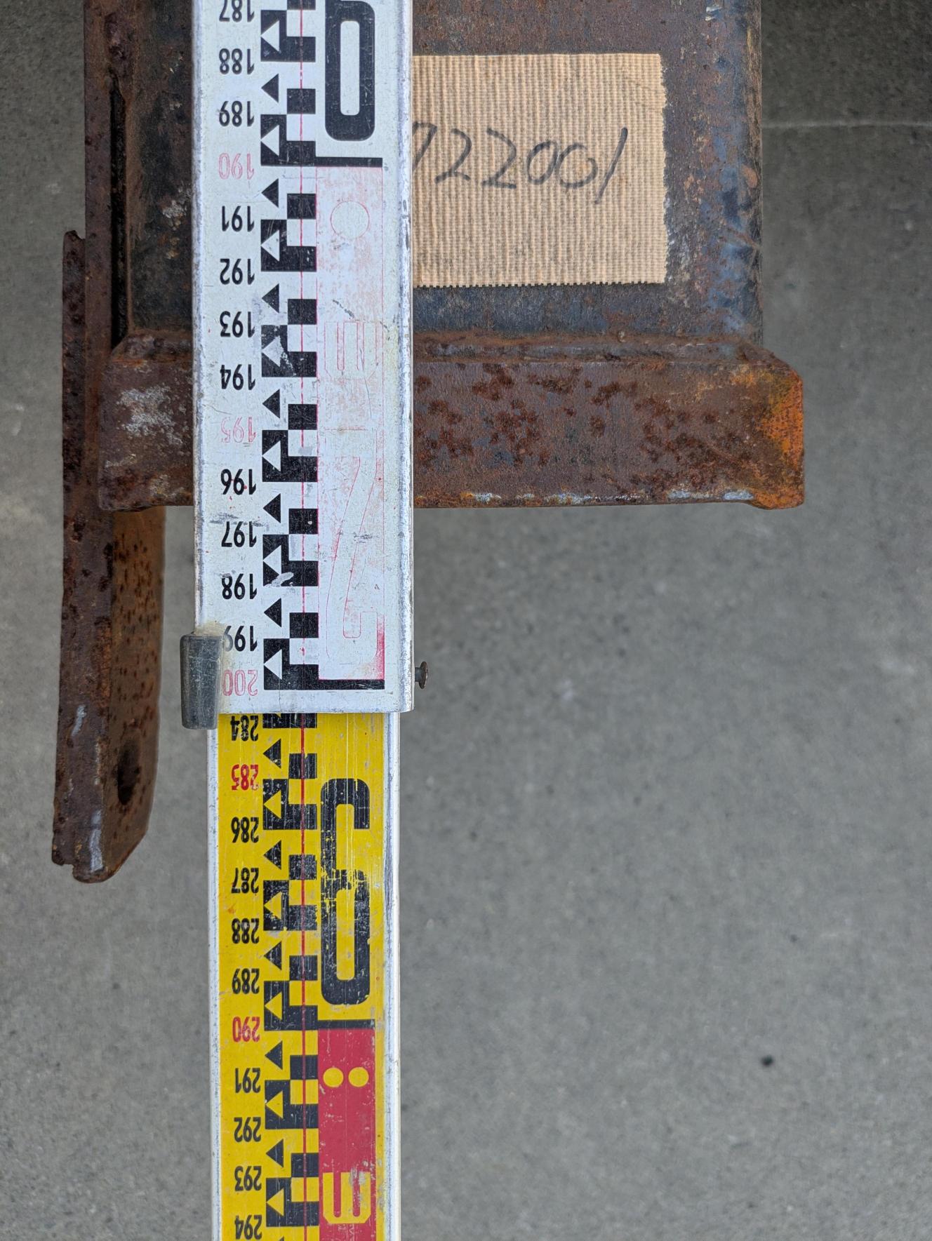 サヤ　フォークリフトFG14-14で使用　全長：約286cm　2本セット （中古）