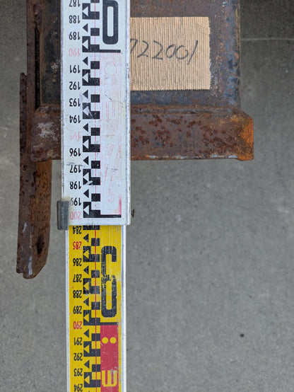 サヤ　フォークリフトFG14-14で使用　全長：約286cm　2本セット （中古）