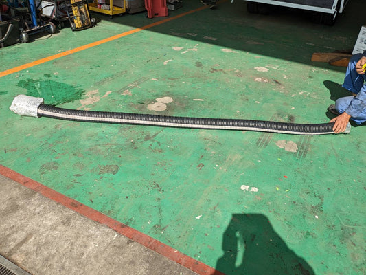 消防車用　ホース　　長さ：265cm　ホース口直径：10㎝　（中古）