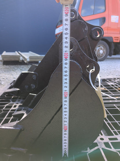 バケット 油圧ショベルバケツ　アーム幅：100mm　ピン径：30mm（中古）